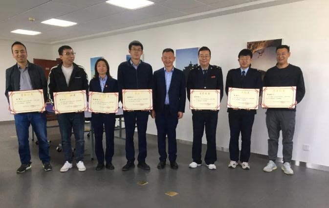 市產(chǎn)投集團(tuán)團(tuán)委舉辦“慶五一、迎五四”球類聯(lián)誼比賽(圖3)